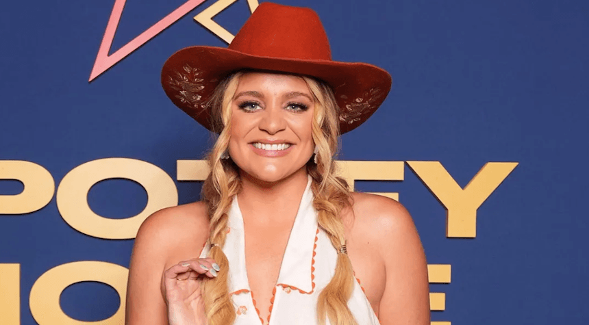Country Star Lauren Alaina Cancels Concerts to Mourn Father's Death
