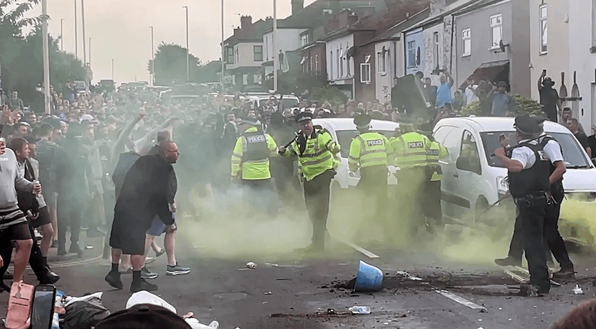 Violent Clashes Erupt in English Town Following Triple Murder of Girls; Teen Suspect Charged